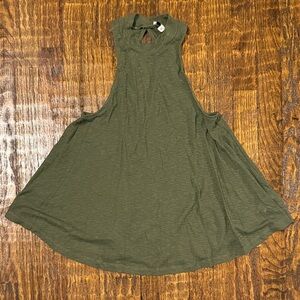 Vintage Express Olive Green Open-Back Halter Top • Y2K • Never Worn Grungey